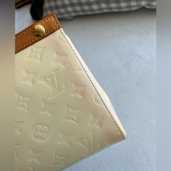 Louis Vuitton Roxbury Drive Perle Monogram Vernis - Picture 4 of 14